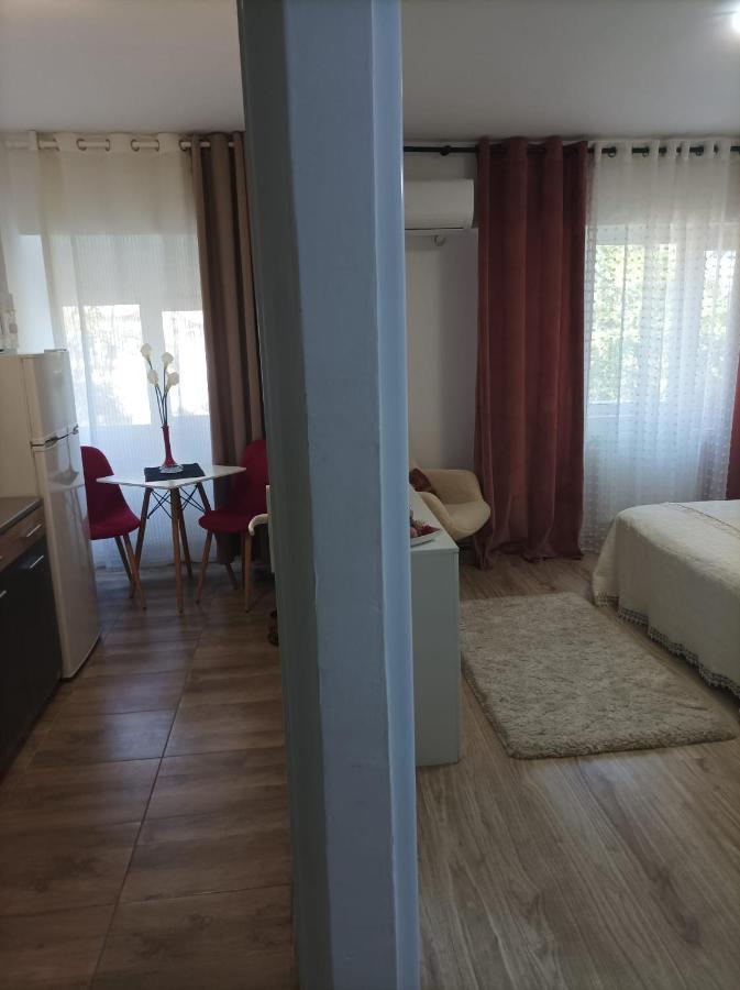 Soft Apartments Galaţi Екстериор снимка