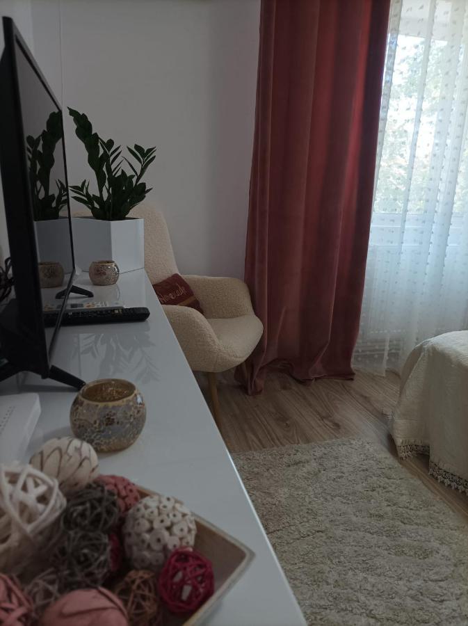 Soft Apartments Galaţi Екстериор снимка